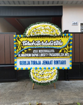 Papan Bunga Duka di Pondok Kubang